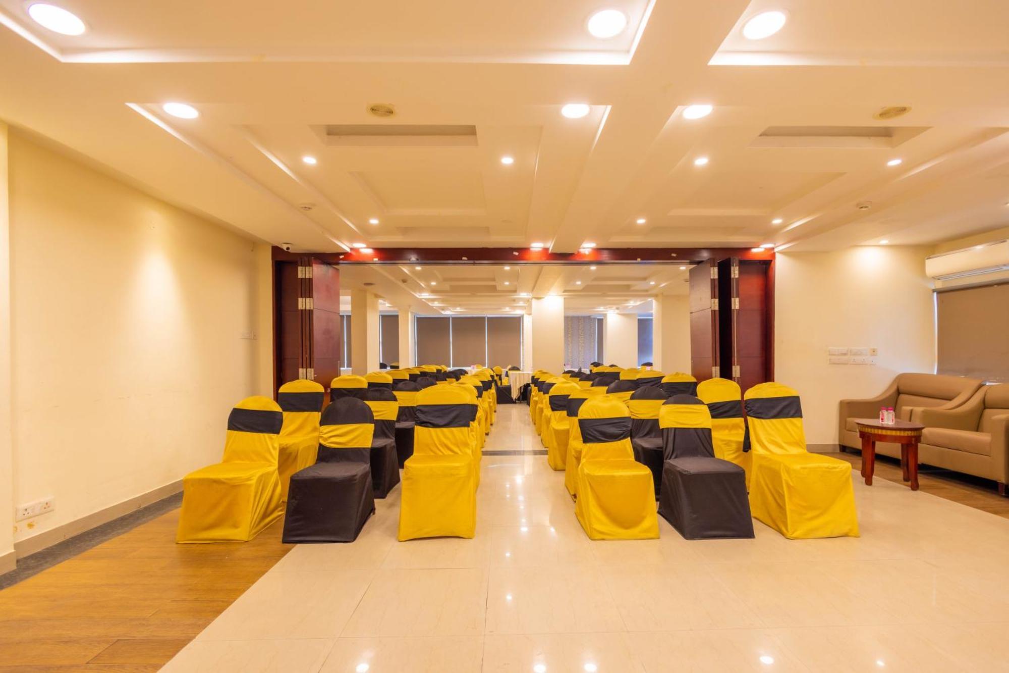 Crestmont Ashapurna Jaipur, Banipark Hotel Luaran gambar