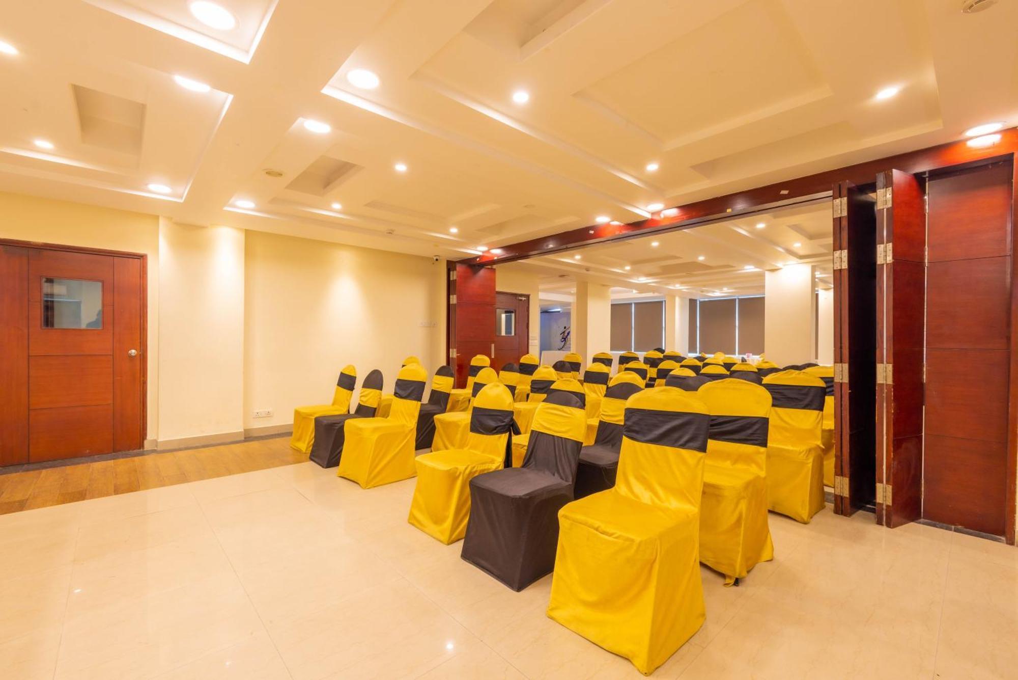Crestmont Ashapurna Jaipur, Banipark Hotel Luaran gambar