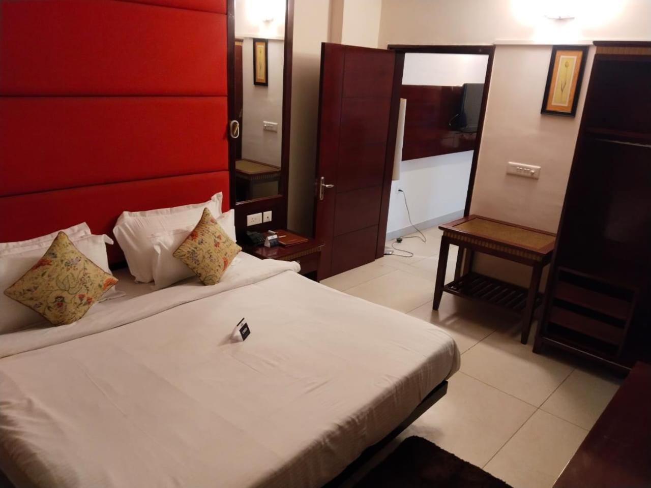 Crestmont Ashapurna Jaipur, Banipark Hotel Luaran gambar